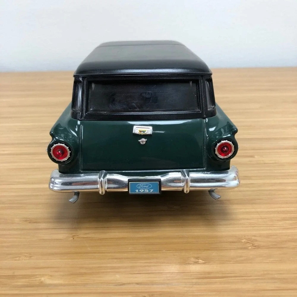 Ford 1957 courier